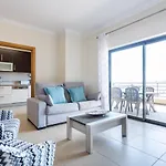Horizon Apartment By Seewest