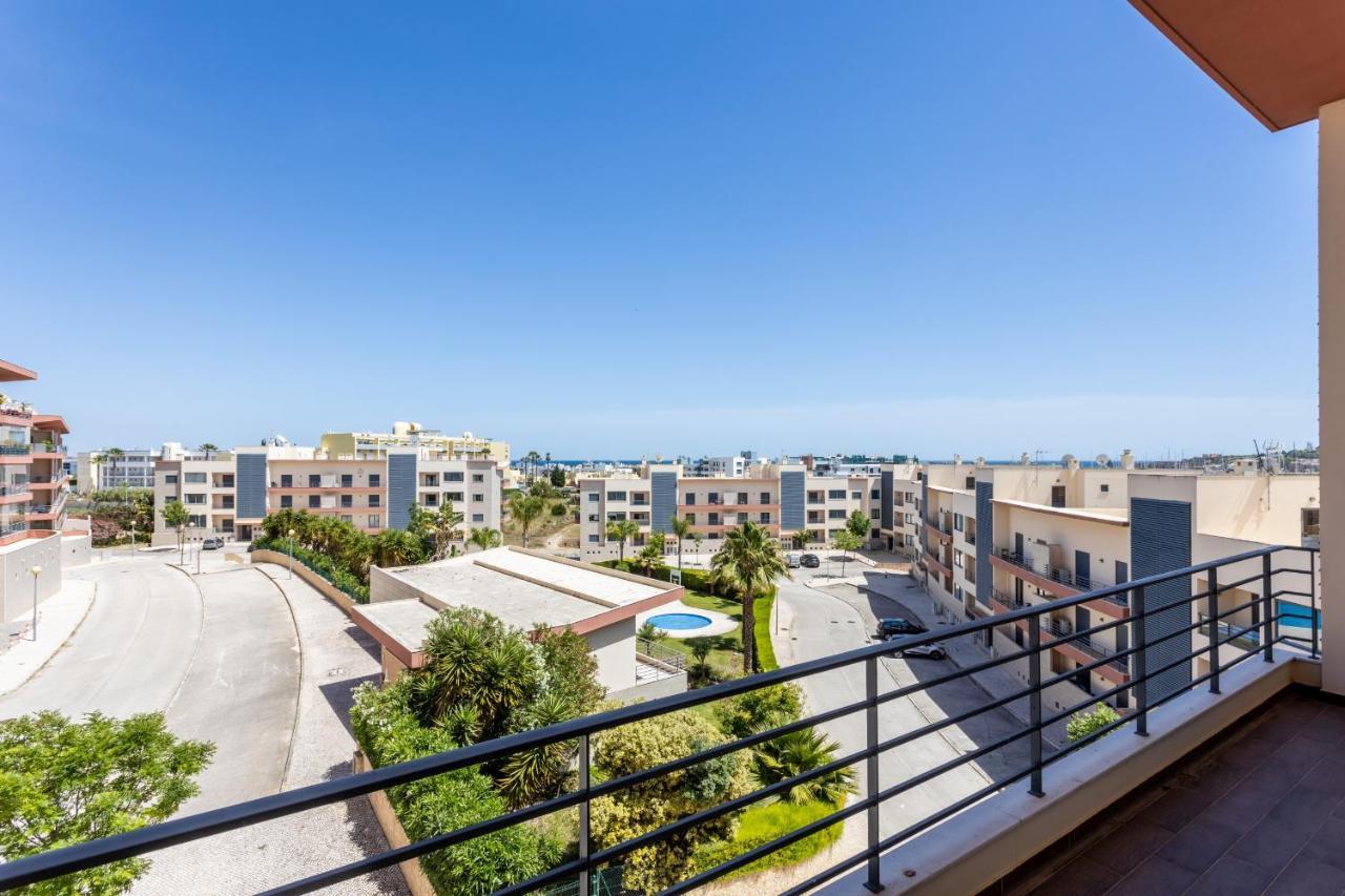 Horizon By Seewest Apartment