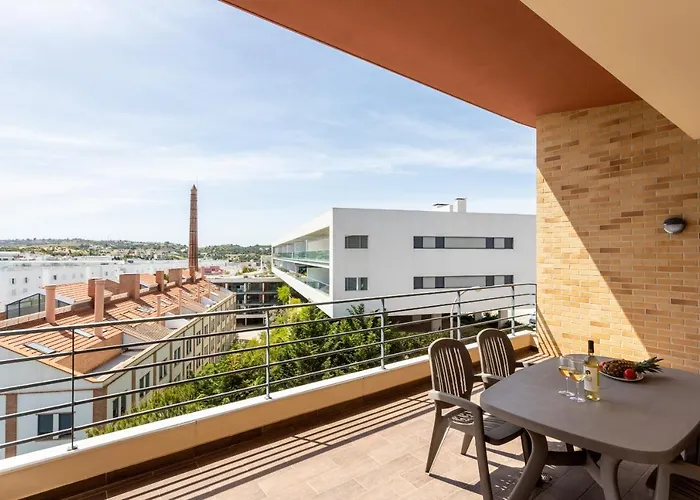 Horizon Apartment By Seewest